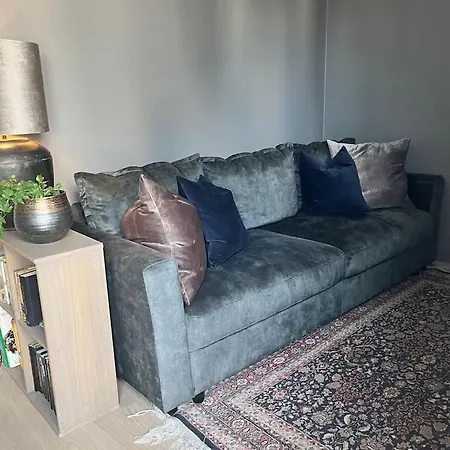 Apartamento M&b Small Family - 5 Min Train Ride To Center, 25 - Min To Airport *