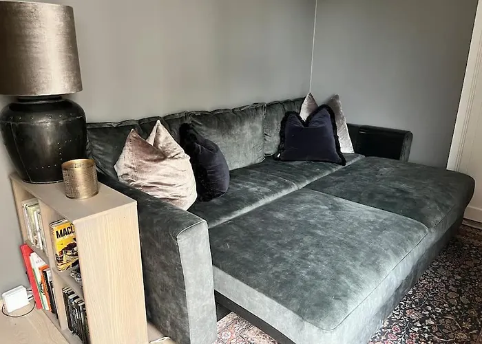Apartmán M&b Small Family - 5 Min Train Ride To Center, 25 - Min To Airport *