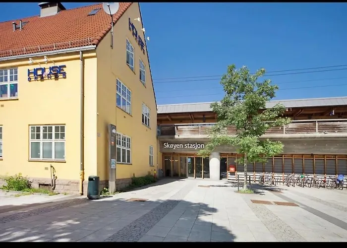 M&b Small Family - 5 Min Train Ride To Center, 25 - Min To Airport Apartmán *
