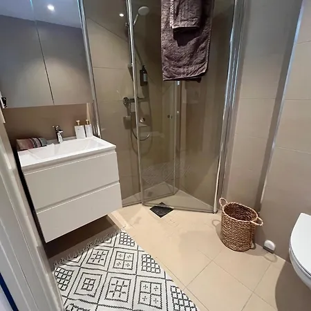 M&b Small Family - 5 Min Train Ride To Center, 25 - Min To Airport * Oslo