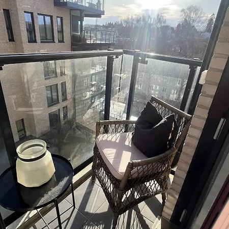 Apartamento M&b Small Family - 5 Min Train Ride To Center, 25 - Min To Airport *