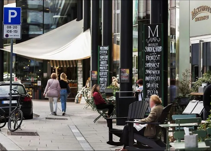 M&b Small Family - 5 Min Train Ride To Center, 25 - Min To Airport Oslo