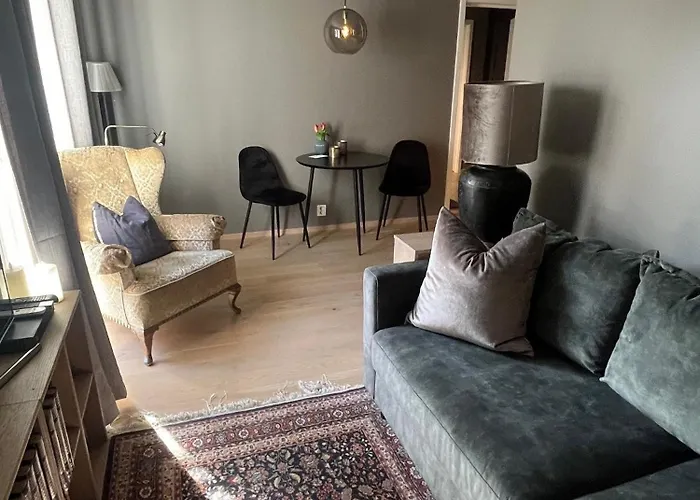 Apartamento M&b Small Family - 5 Min Train Ride To Center, 25 - Min To Airport *